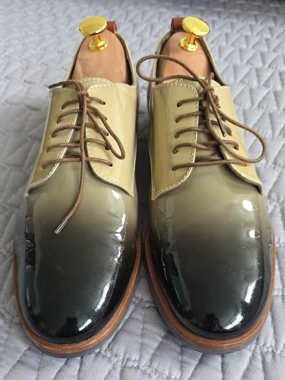 AGL Women's Ombre Patent Derby Shoes in Olive Green